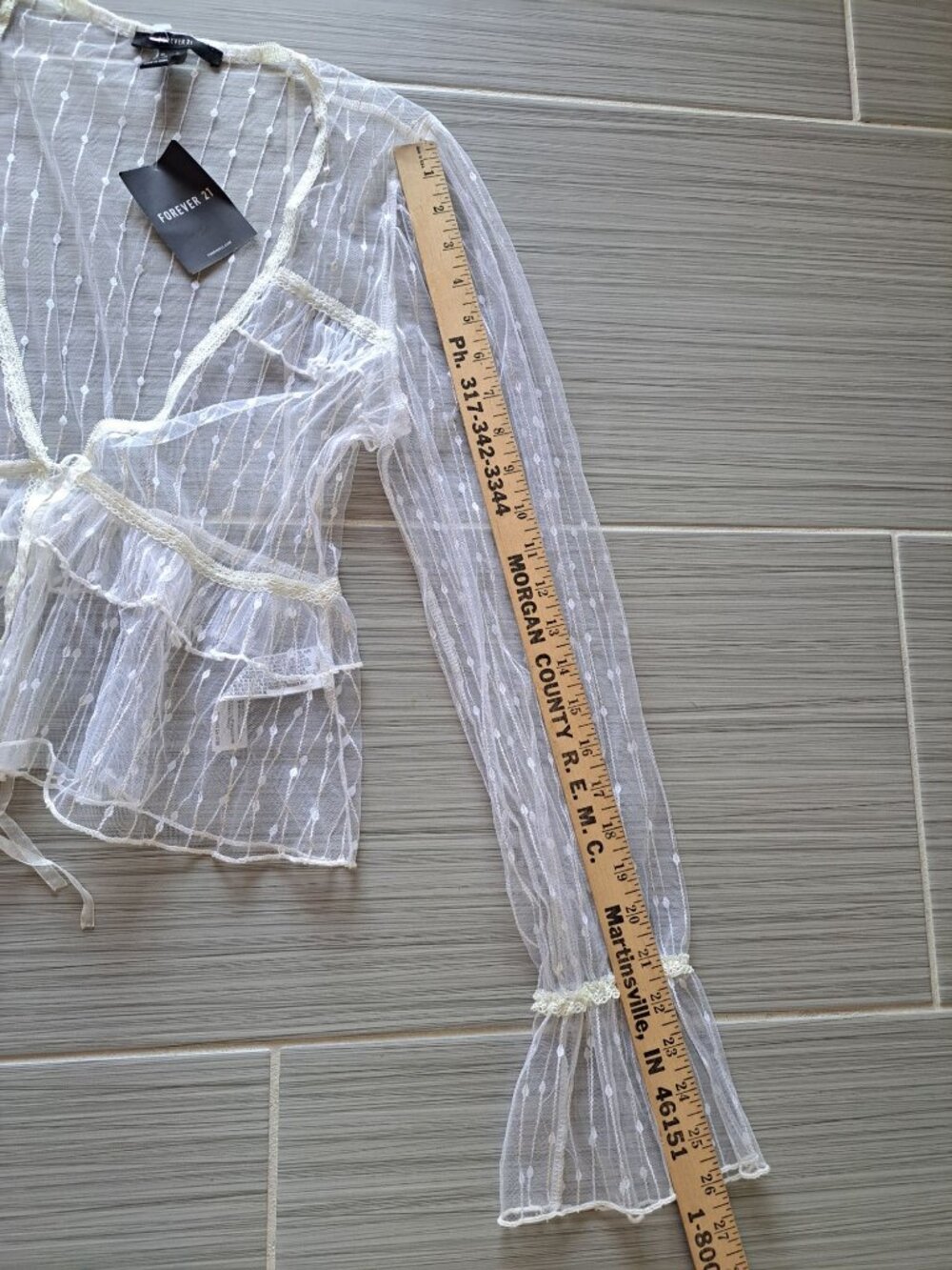 New Med Sheer White Polka Dot Mesh Wrap Top Ruffle Hem Elastic Cuffs Cottage - Picture 11 of 11